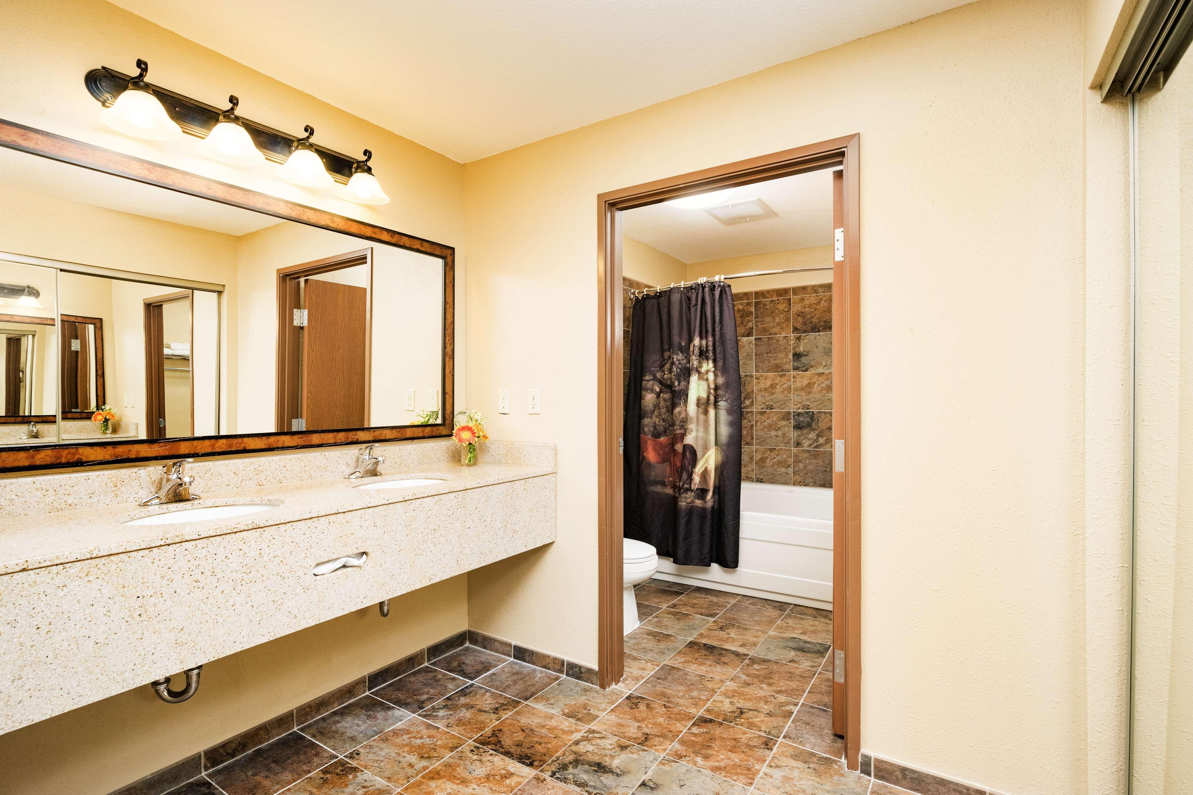 Best Western Plus Kelly Inn & Suites Billings Bagian luar foto